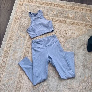 Outdoor voices set size small